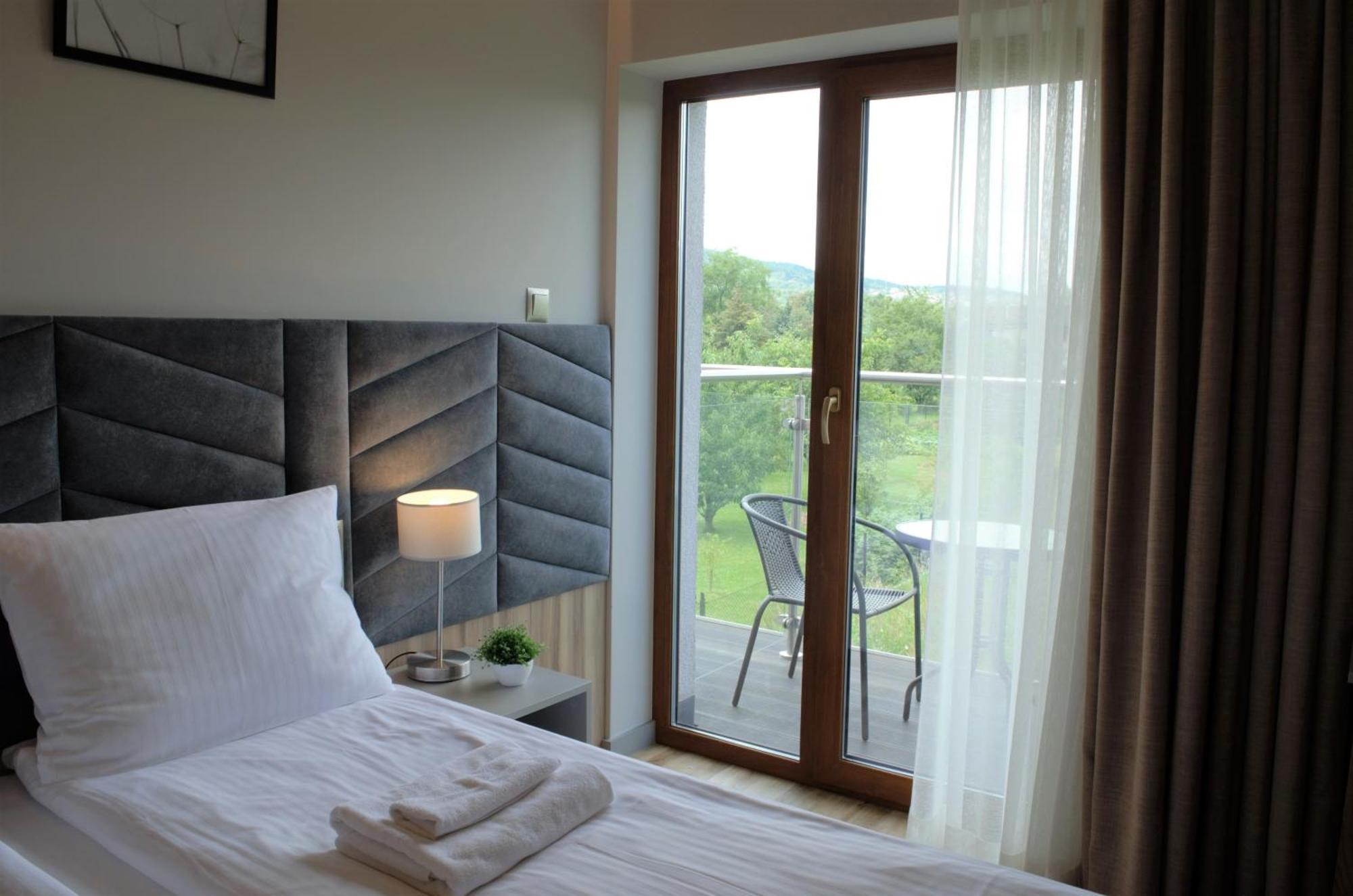Villa & Gospoda Krakowska Kobiernice Dış mekan fotoğraf